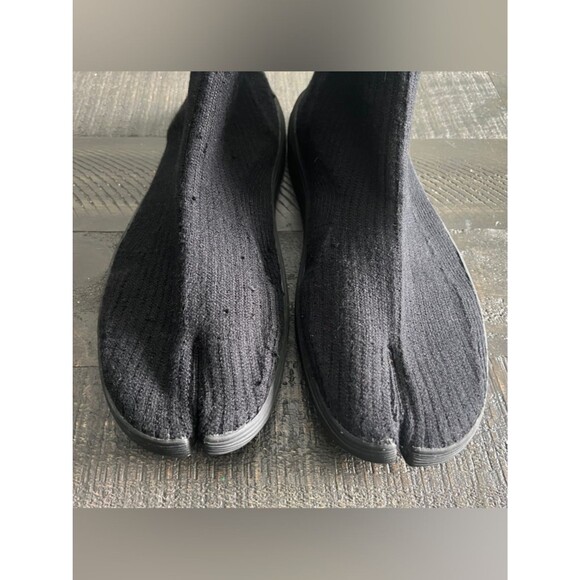 Tabi Split Toe Sock Sneakers Black Knit Boots Unisex Minimalist Techwear main image 7